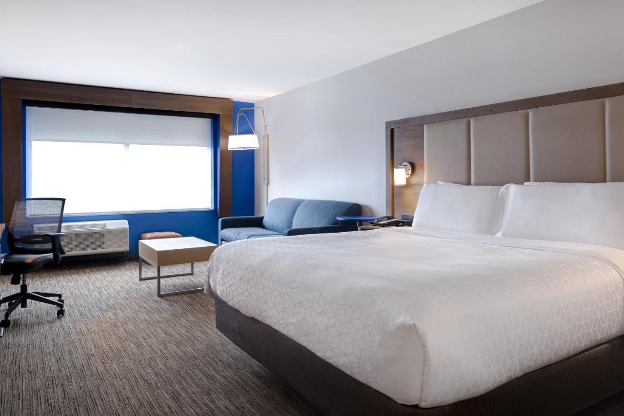 Holiday Inn Express & Suites - Brighton By Ihg Екстериор снимка