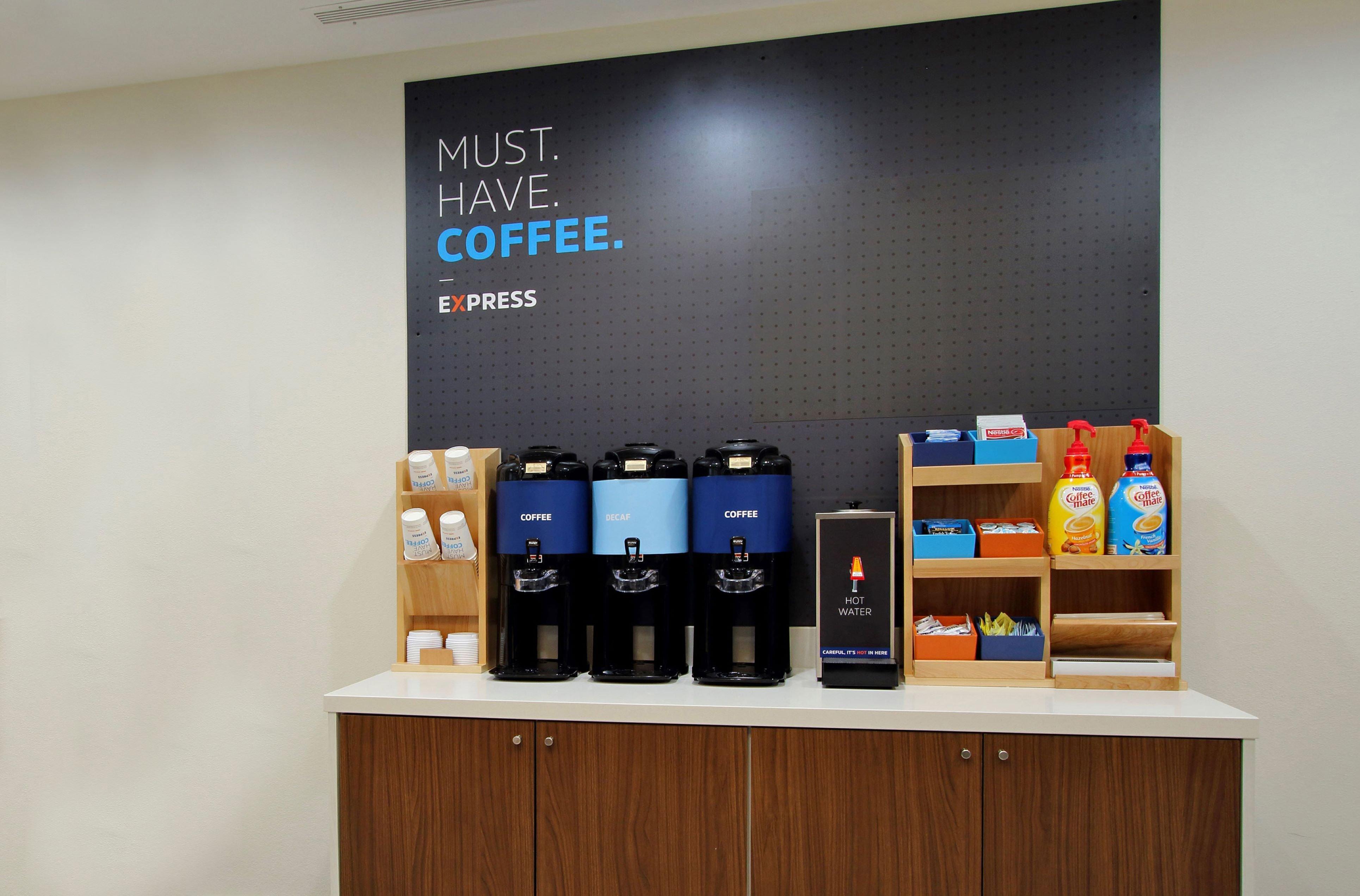 Holiday Inn Express & Suites - Brighton By Ihg Екстериор снимка
