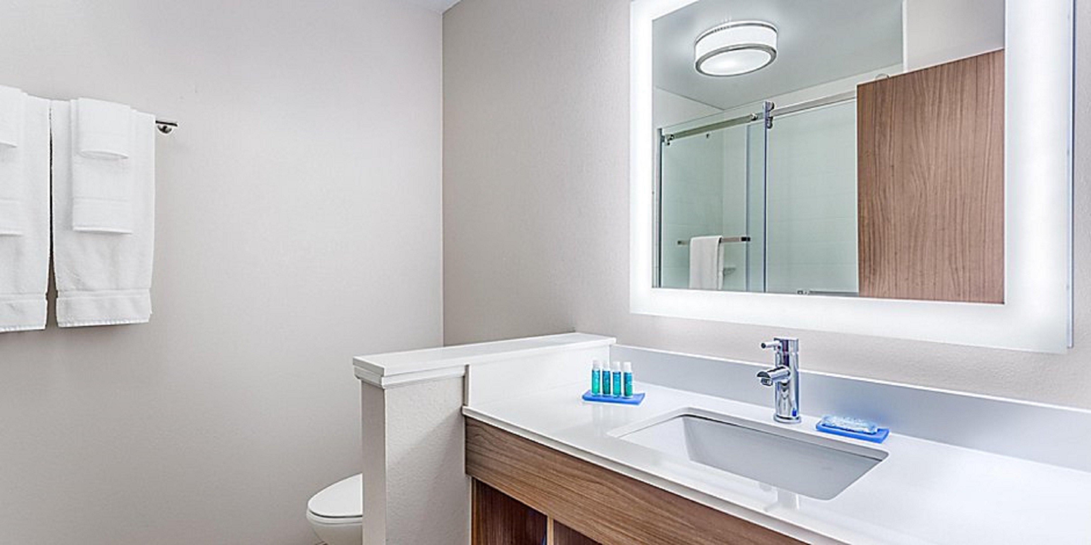 Holiday Inn Express & Suites - Brighton By Ihg Екстериор снимка